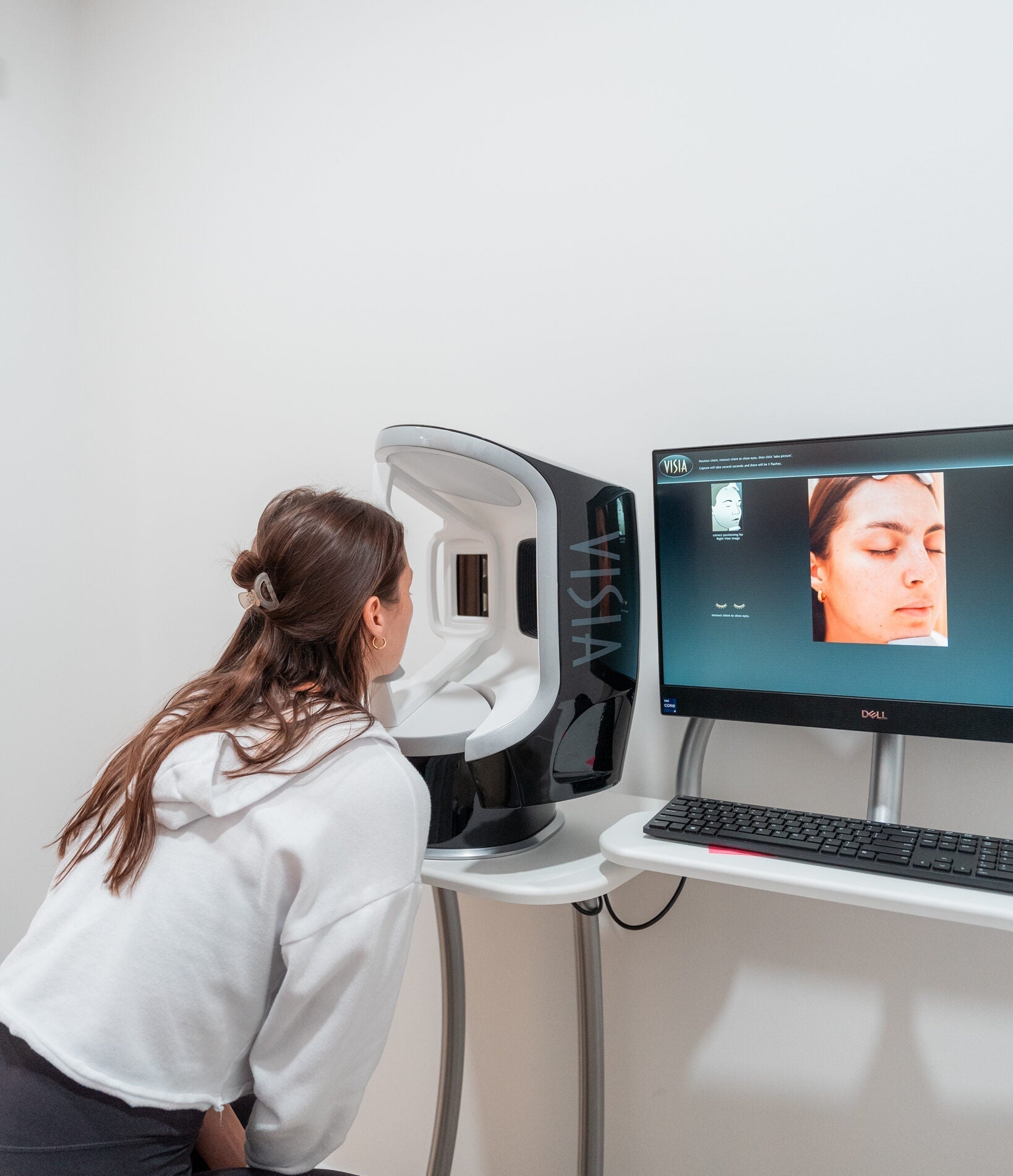 Skin Analysis Scanner Seattle | LEINE The Seattle Acne Clinic & Med Sp ...