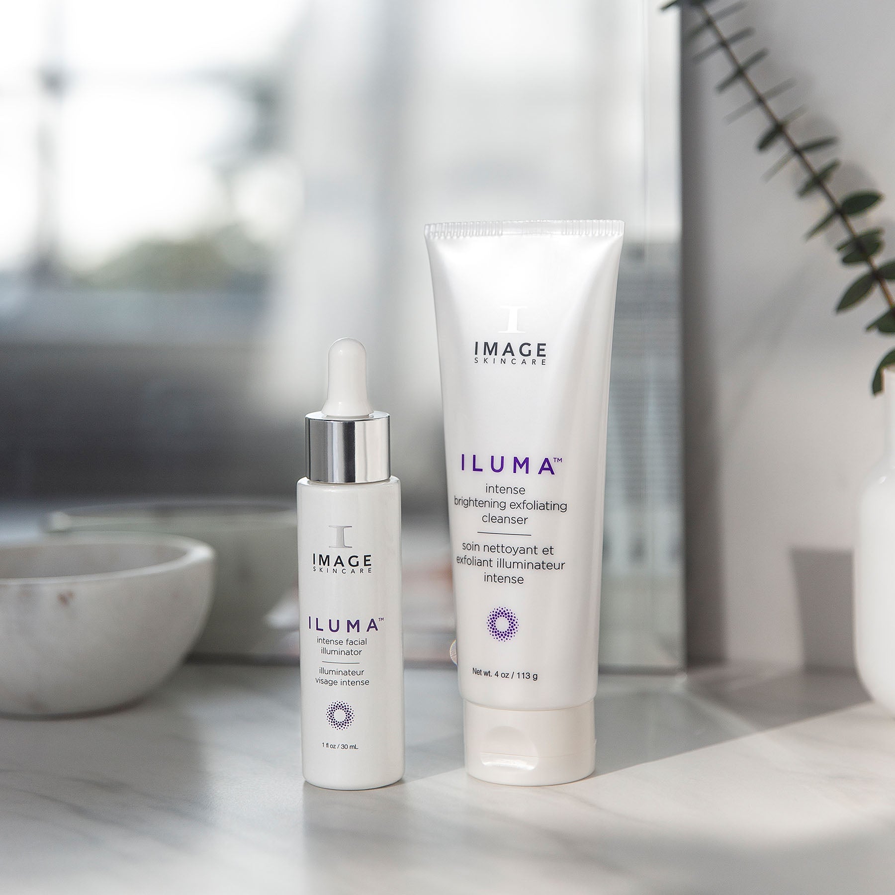 IMAGE ILUMA intense brightening exfoliating cleanser